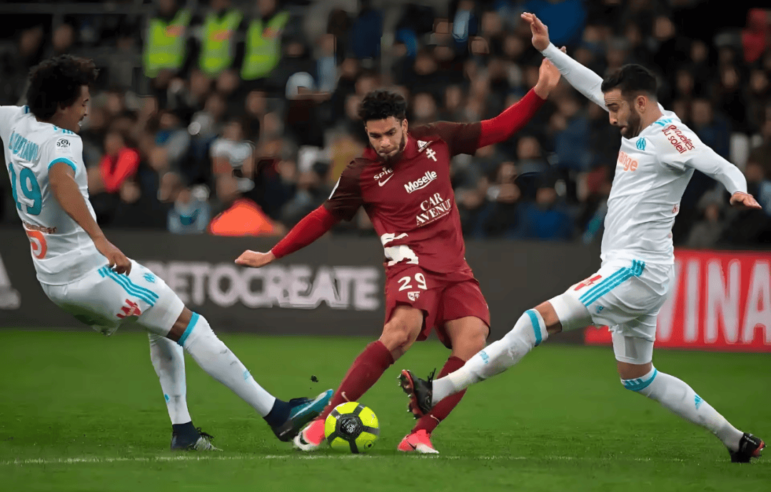 ayx爱游戏电竞-法甲赛后再迎强敌，洛杉矶快船完成体检，主帅态度——信心回归，年轻球员得到机会的简单介绍