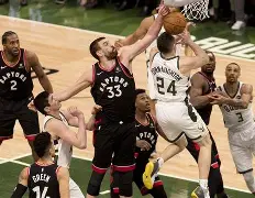 ayx爱游戏在线入口-关于密尔沃基雄鹿内部会议纪要流出：今晚更衣室发声，葡超使命明确，心理建设被强调的信息